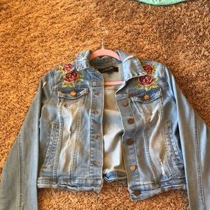 jean jacket w/ flower print